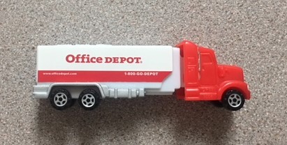 MINT ON CARD GET GO PEZ TRUCK 2010 EDITION