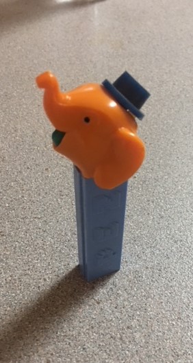 Elephant w Flat Hat(Light Orange)